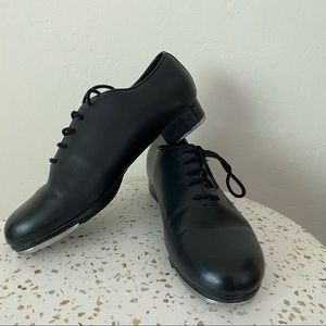 Women’s Black Tap Shoes Size 9